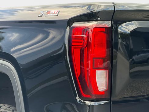 Used 2024 GMC Sierra 1500 Elevation w/ Preferred Package AWD/4WD image 6