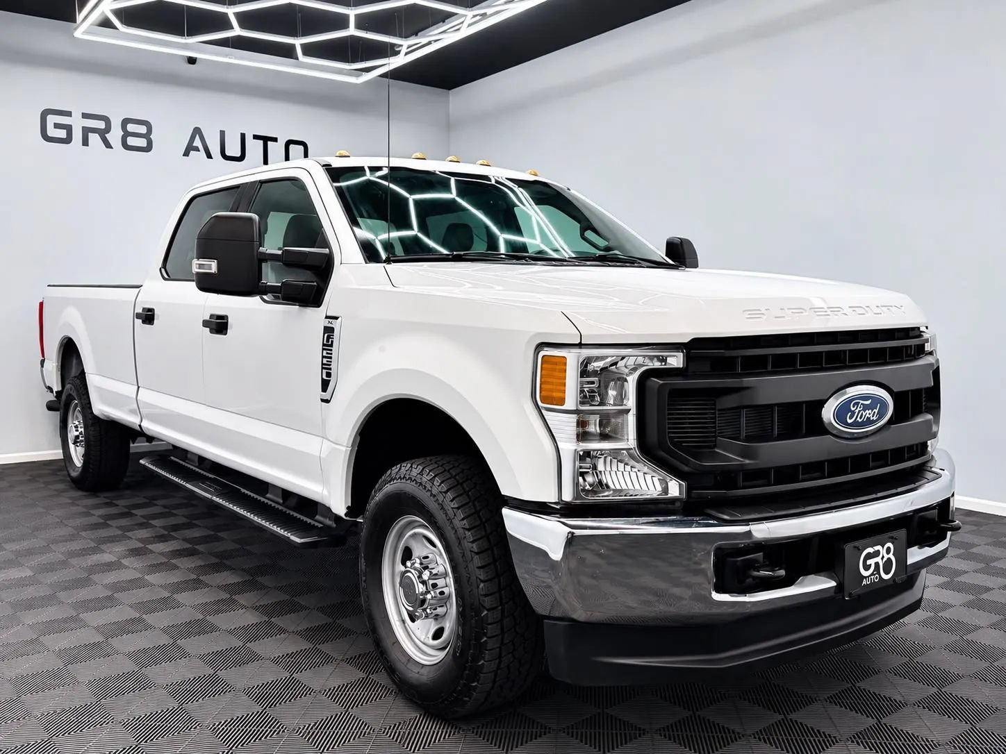 Used 2022 Ford F250 XL w/ Power Equipment Group AWD/4WD image 1