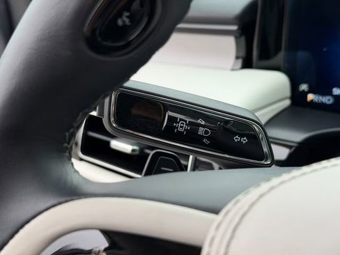 Used 2025 Lincoln Aviator Reserve w/ Equipment Group 201A image 46