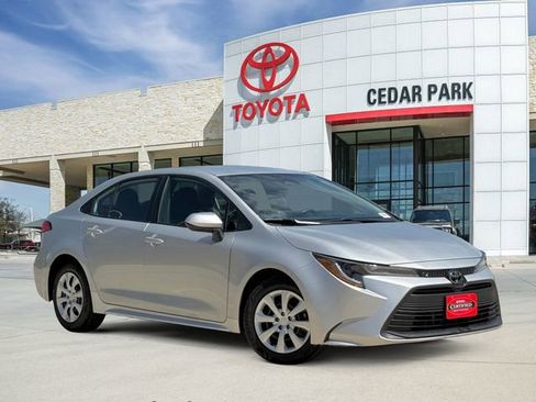 Used 2024 Toyota Corolla LE image 1