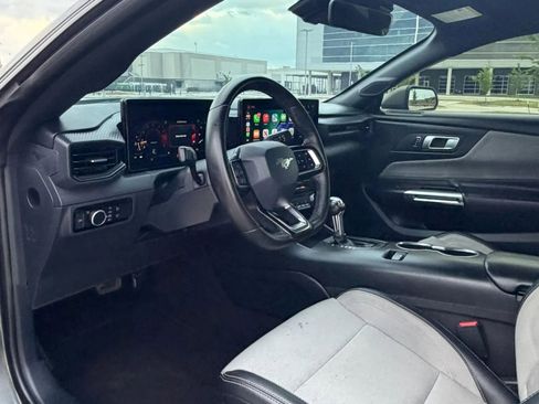 Used 2024 Ford Mustang Coupe image 26