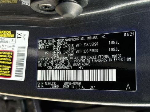 Used 2021 Toyota Highlander XSE AWD/4WD image 38