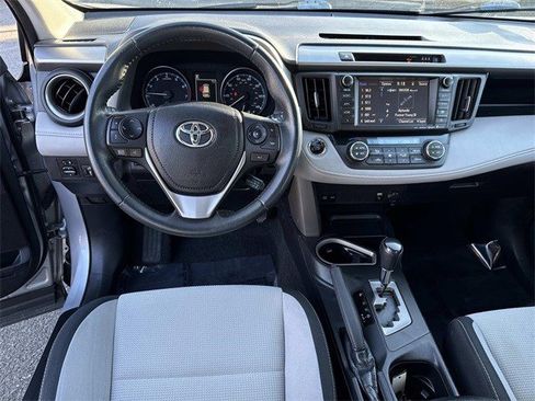 Used 2017 Toyota RAV4 XLE image 18