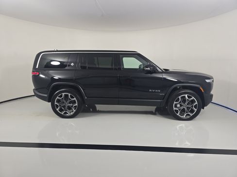 Used 2025 Rivian R1S Adventure AWD/4WD image 6