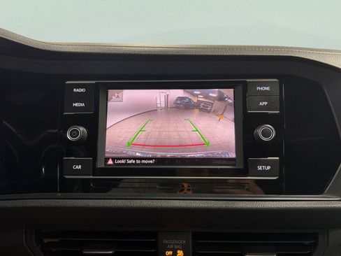 Used 2019 Volkswagen Jetta R-Line FWD image 25