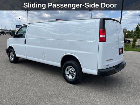 Used 2023 GMC Savana 2500 Extended w/ Driver Convenience Package RWD image 3