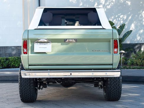Used 2025 Ford Bronco Badlands AWD/4WD image 42