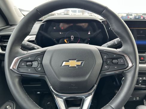 Used 2025 Chevrolet TrailBlazer LT w/ Convenience Package image 25