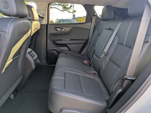 New 2026 Chevrolet Blazer LT image 14