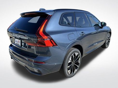 New 2026 Volvo XC60 B5 Plus w/ Climate Package image 8