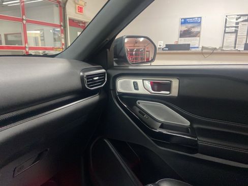 Used 2024 Ford Explorer ST w/ Equipment Group 401A image 33