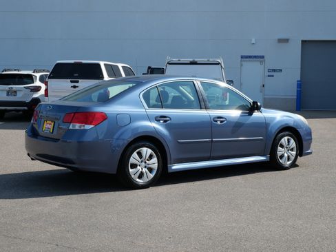 Used 2013 Subaru Legacy 2.5i AWD/4WD image 7