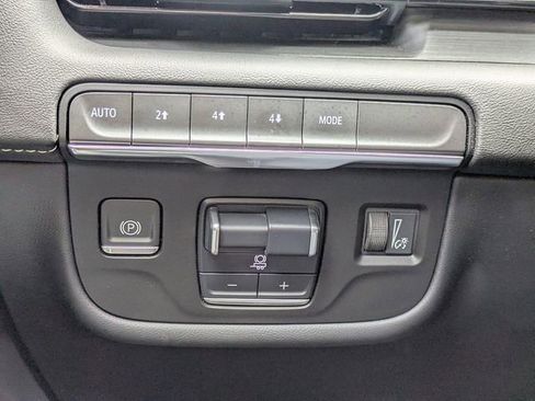 Used 2023 Cadillac Escalade ESV Premium Luxury w/ Performance Package image 27