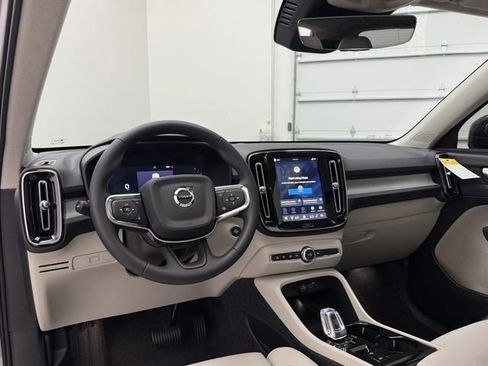 New 2026 Volvo XC40 B5 Plus w/ Protection Package Premier image 23