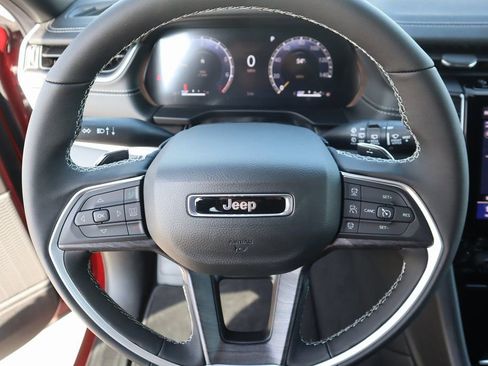 New 2025 Jeep Grand Cherokee L Limited w/ Luxury Tech Group II image 3