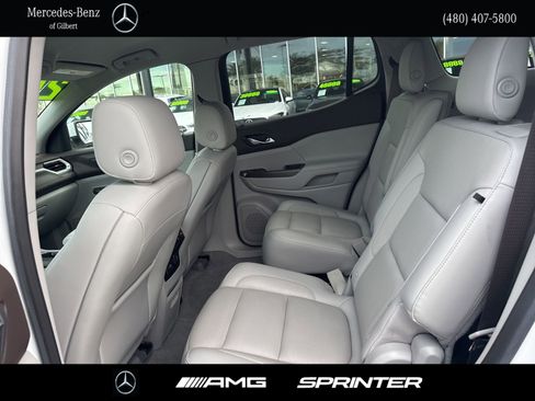 Used 2019 GMC Acadia SLT image 16