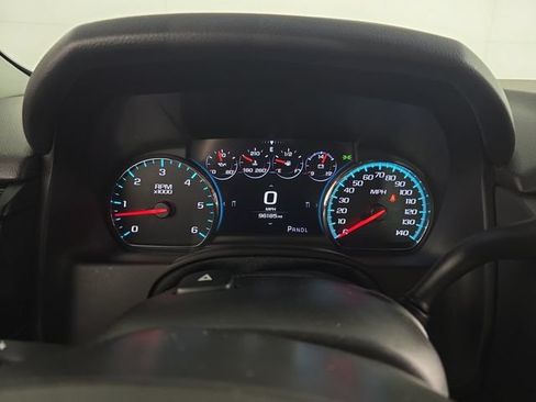 Used 2019 Chevrolet Suburban Premier w/ Premier Plus Edition AWD/4WD image 12