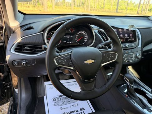 Used 2024 Chevrolet Malibu LT w/ Midnight Edition FWD image 15