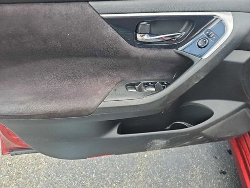 Used 2013 Nissan Altima 2.5 SV FWD image 14