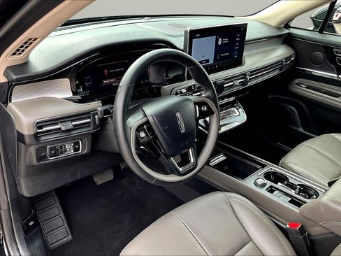 Used 2024 Lincoln Corsair AWD w/ Equipment Group 101A image 19