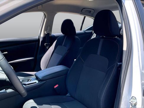Certified 2024 Nissan Sentra SV w/ All-Weather Package FWD image 8