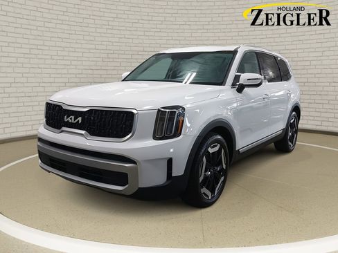 New 2025 Kia Telluride EX image 1