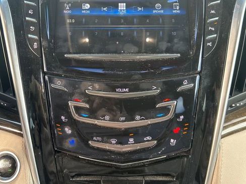 Used 2019 Cadillac Escalade ESV Luxury image 8