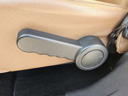 Used 2016 Jeep Wrangler Unlimited Sahara w/ Max Tow Package image 20