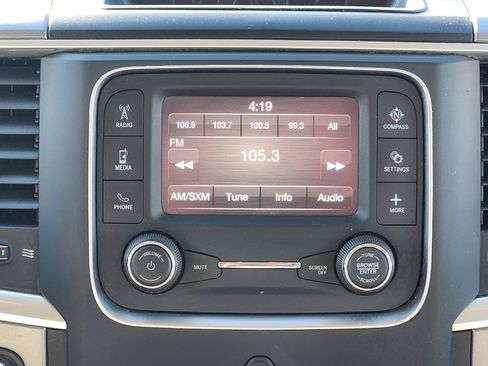 Used 2021 RAM 1500 Classic SLT image 21