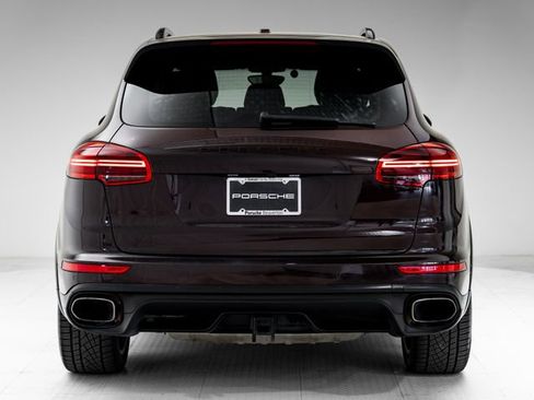 Used 2017 Porsche Cayenne Platinum Edition AWD/4WD image 36