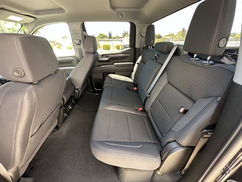 New 2026 GMC Sierra 1500 Elevation image 37