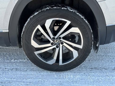 Used 2021 Volkswagen Atlas SEL Premium image 9