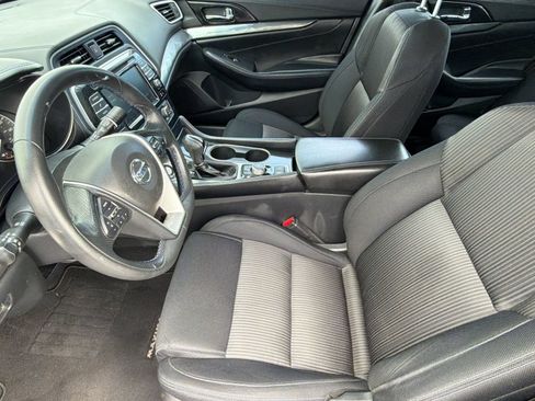 Used 2019 Nissan Maxima 3.5 S w/ Floor Mat Group FWD image 5