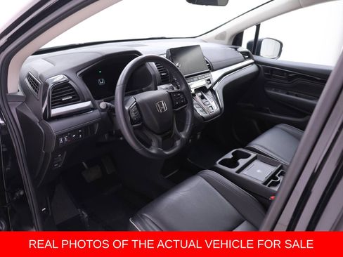 Used 2025 Honda Odyssey Touring image 3
