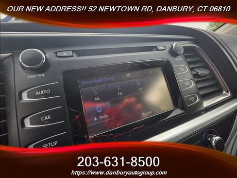 Used 2016 Toyota Highlander LE AWD/4WD image 11