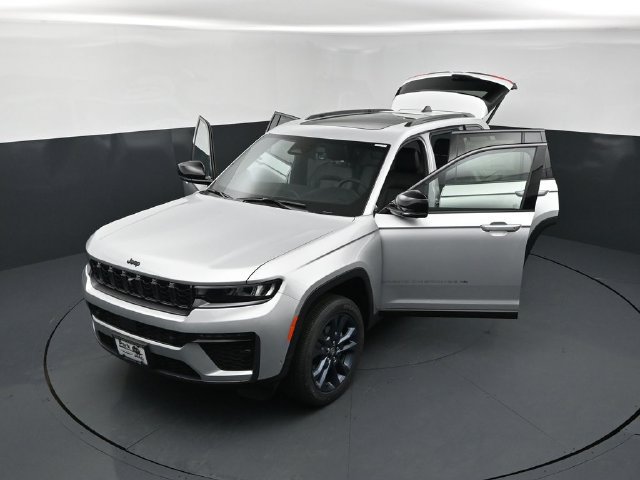 New 2026 Jeep Grand Cherokee Limited AWD/4WD image 25