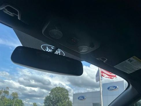 Used 2018 Ford Mustang Coupe w/ Equipment Group 101A RWD image 28