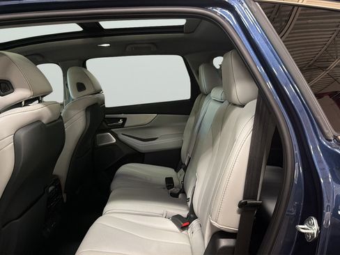 Used 2025 Acura MDX SH-AWD w/ Technology Package image 25