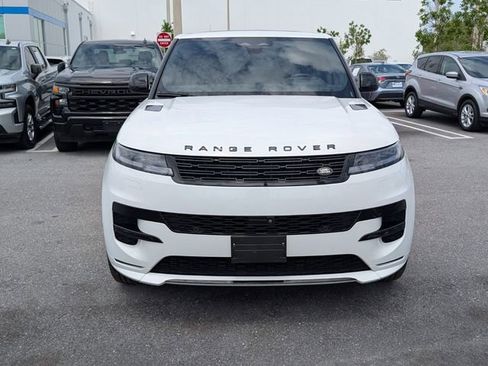 Used 2024 Land Rover Range Rover Sport Dynamic SE AWD/4WD image 2