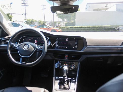 Used 2019 Volkswagen Jetta SEL image 17