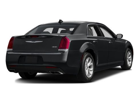 Certified 2016 Chrysler 300 Limited w/ Driver Convenience Group RWD image 3