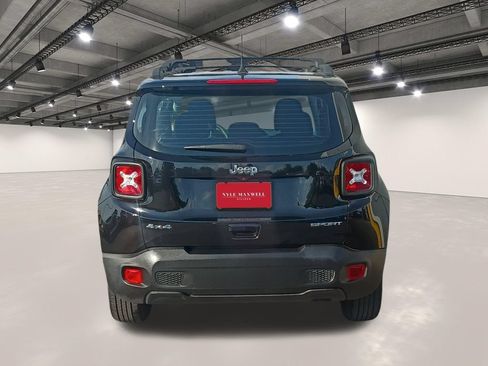 Used 2020 Jeep Renegade Sport w/ UConnect 7.0 Group AWD/4WD image 15