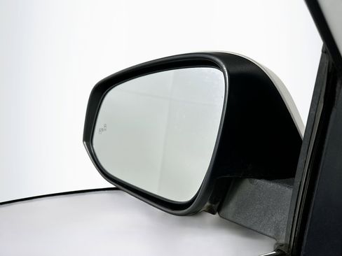 Used 2017 Toyota RAV4 Limited image 16