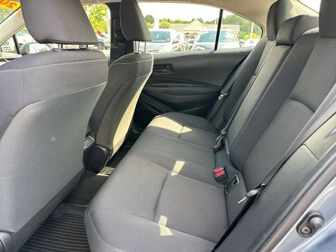 Used 2025 Toyota Corolla LE FWD image 14