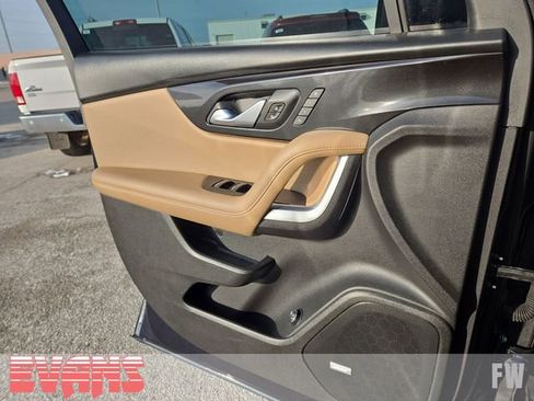 Used 2020 Chevrolet Blazer Premier w/ Driver Confidence II Package image 17