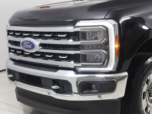 Used 2023 Ford F250 Lariat w/ Lariat Ultimate Package AWD/4WD image 51