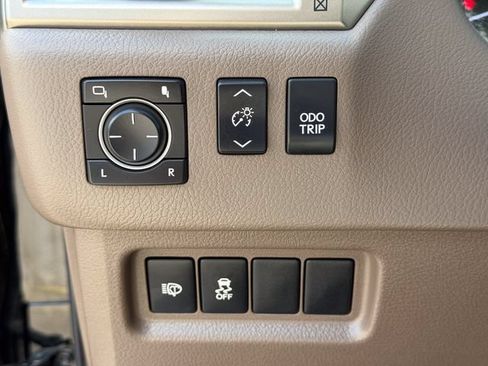 Used 2015 Lexus GX 460 w/ Premium Package AWD/4WD image 9