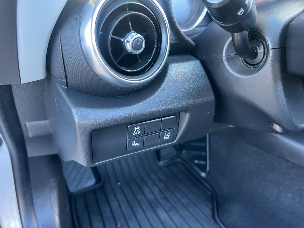 Used 2018 MAZDA MX-5 Miata Grand Touring RWD image 33