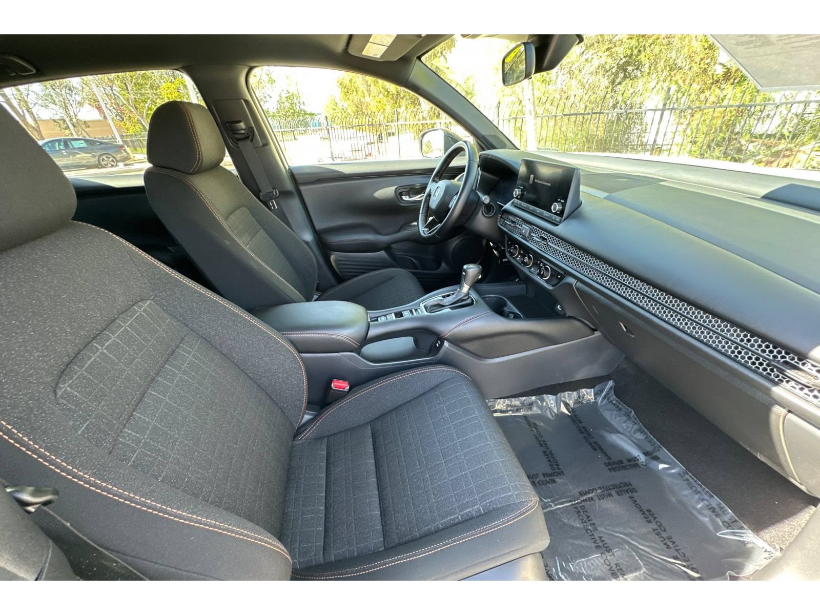 Used 2025 Honda HR-V Sport image 19