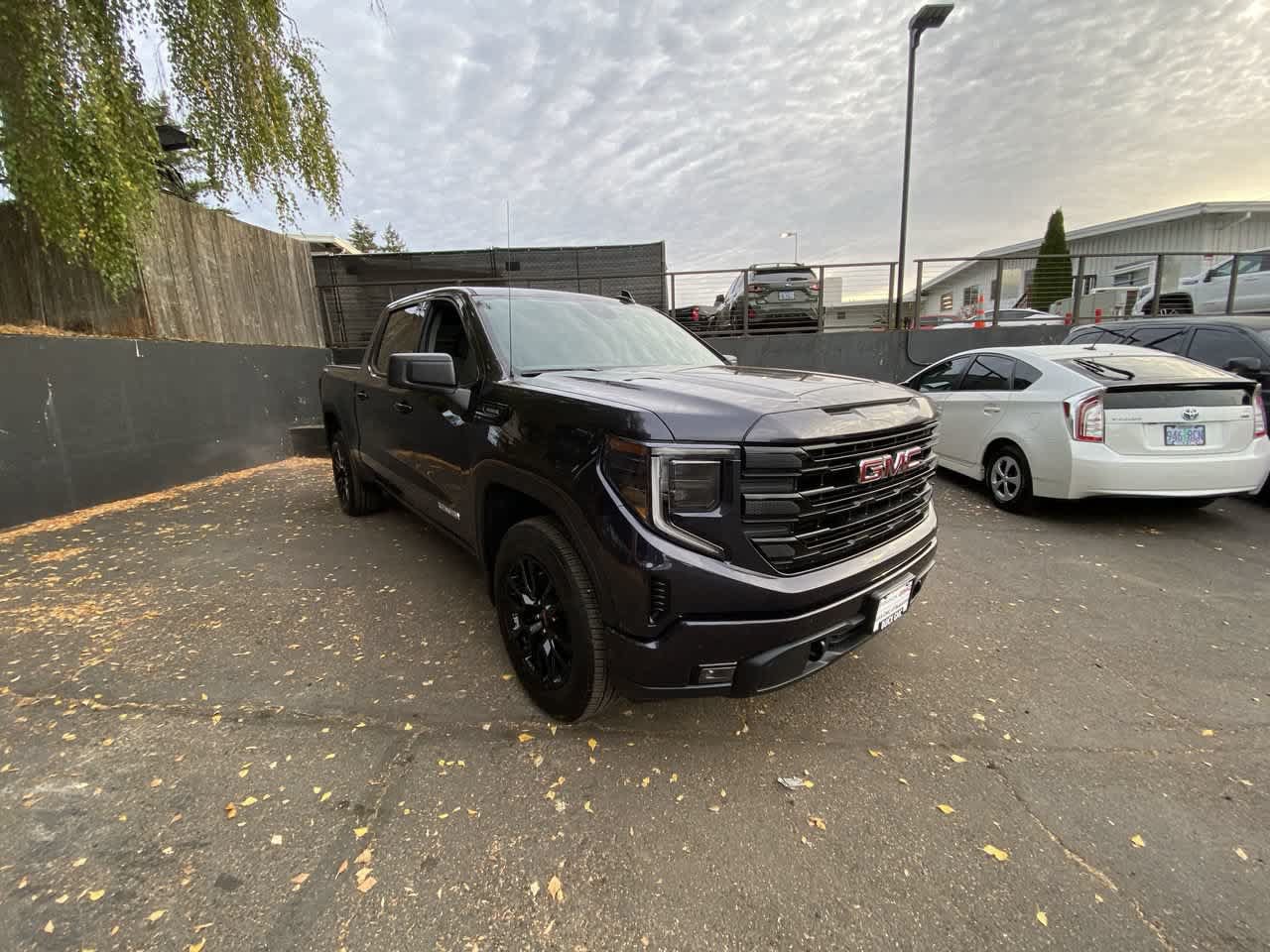 Used 2026 GMC Sierra 1500 Elevation AWD/4WD image 8